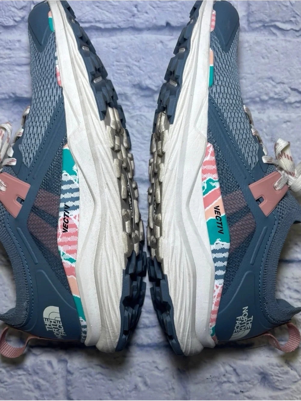 The North Face responsive vectiv
